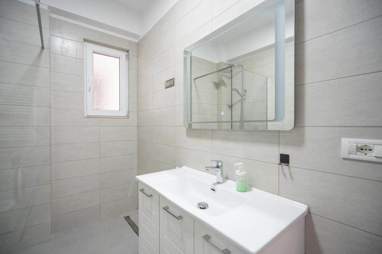 Apartment In The Village With A Sea View Vlora Kültér fotó